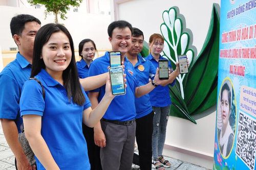 Lịch sử được kể bằng công nghệ