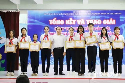 Trao 72 giải Hội thi Tuyên truyền về bình đẳng giới năm 2025