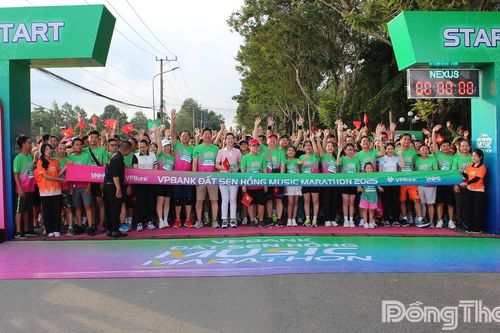 Hơn 12.000 vận động viên tranh Giải VPBank Đất Sen hồng Music Marathon 2025