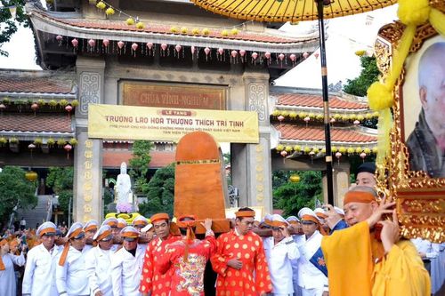 Lễ truy niệm và thỉnh kim quan Hòa thượng Thích Trí Tịnh về Linh Phong Thiền Uyển