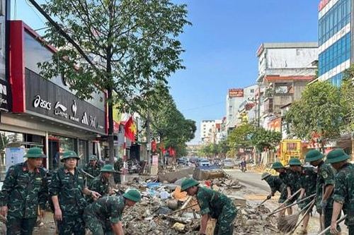 Nghĩa tình quân - dân giữa mùa lũ ở Thái Nguyên