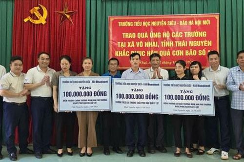 Trường Tiểu học Nguyễn Siêu và Báo Hànôịmới: Sẻ chia cùng đồng bào vùng lũ Võ Nhai
