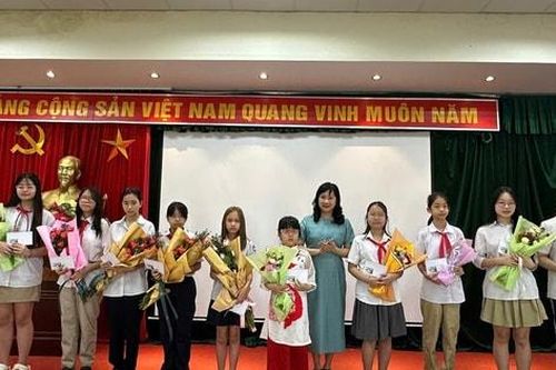 Giảm mất cân bằng giới tính từ những thay đổi trong mỗi gia đình