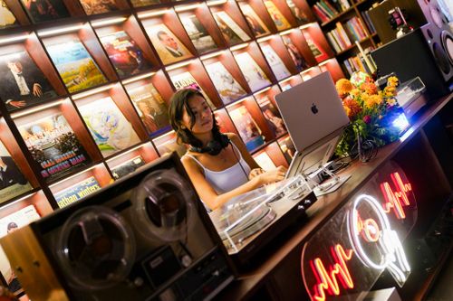 Quán cà phê DJ ở TP.HCM