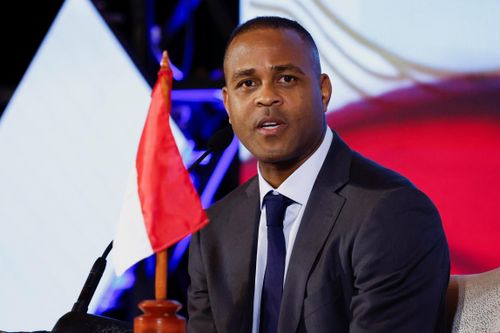 Con trai Kluivert bị CĐV Indonesia 'tấn công' trang cá nhân