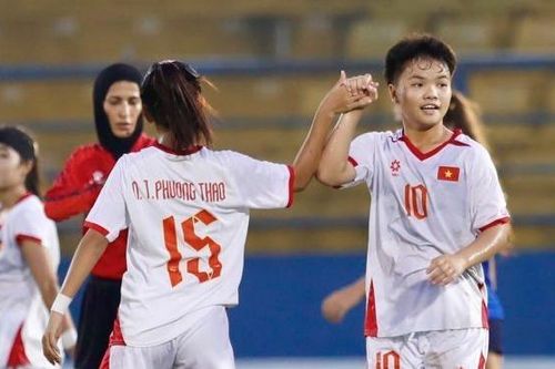 U17 nữ Việt Nam thắng 5-0 ở vòng loại châu Á