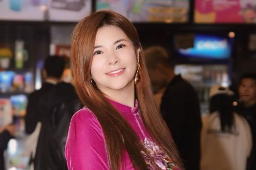 Kim Oanh rời Ban Văn nghệ VTV sau 18 năm