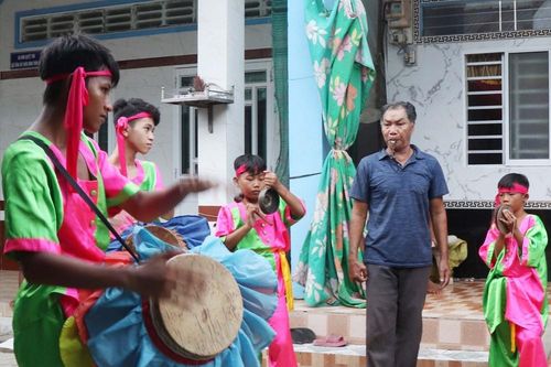 Chuyện một gia đình Khmer gìn giữ hồn dân tộc