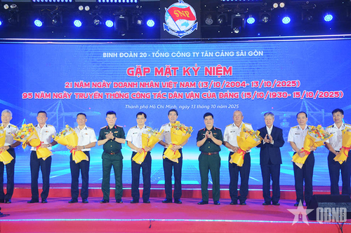 Tổng công ty Tân Cảng Sài Gòn vinh danh 20 doanh nhân tiêu biểu