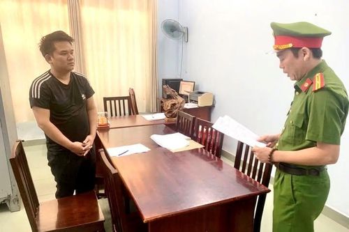 Khởi tố kẻ trộm