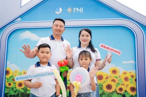 Ngày hội 'Gia đình trẻ hạnh phúc 2025': Lan tỏa thông điệp hành trình yêu thương