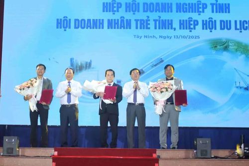 Chính quyền cam kết hỗ trợ tốt nhất cho doanh nghiệp vì sự phát triển chung
