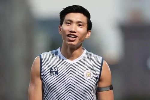 Đoàn Văn Hậu trở lại thi đấu chính thức khi nào?
