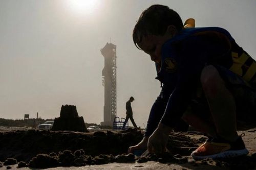 NASA nguy cơ sa lầy trong cuộc đua với Trung Quốc lên Mặt trăng