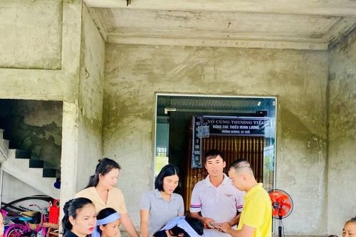 Quỹ Thiện Tâm hỗ trợ người dân Hà Tĩnh bị thiệt hại sau bão số 10