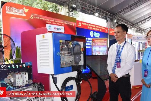 Ấn tượng không gian Đại hội Đại biểu Đảng bộ TP.HCM lần thứ I