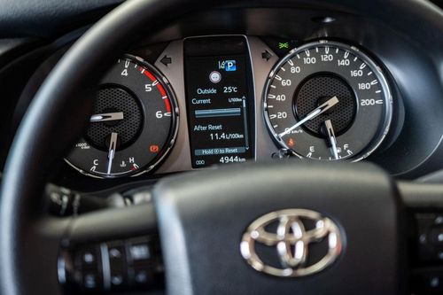 Lộ diện nội thất của Toyota Hilux 2026 thế hệ mới sắp ra mắt