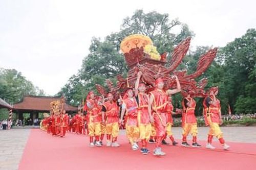 Rộn ràng khai hội Lam Kinh năm 2025