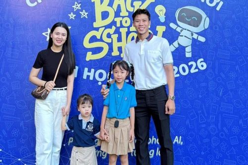 Quế Ngọc Hải chia sẻ bí quyết giữ lửa hạnh phúc gia đình khi nhận danh hiệu 'Gia đình trẻ hạnh phúc'