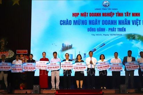 Doanh nhân Tây Ninh mạnh dạn đổi mới và hội nhập quốc tế