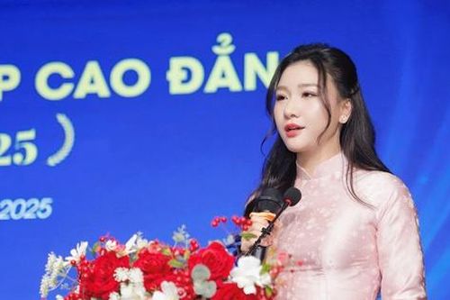 Điều ít biết về 'nữ tướng' tiếp nối 'bầu Đệ' điều hành Y tế Hợp Lực