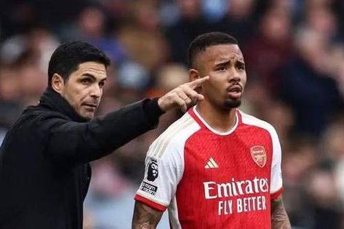 Ngôi sao của Arsenal được thúc giục 'hãy về nhà'