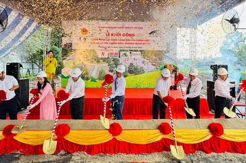 Từ ao cá ô nhiễm thành công viên xanh