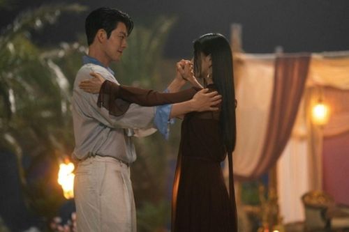 Suzy và Kim Woo Bin bị tẩy chay