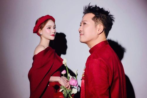 Đoạn clip 43 giây của vợ chồng Trường Giang đang gây sốt, Nhã Phương để lộ chi tiết đặc biệt giữa thai kỳ