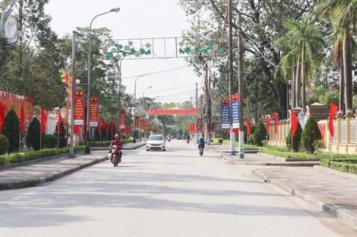 Khí thế chào mừng Đại hội đại biểu Đảng bộ tỉnh Thanh Hóa lần thứ XX tại phường Tĩnh Gia