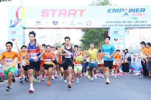 Gần 3.000 vận động viên tham gia giải chạy gây quỹ hỗ trợ bệnh nhân ung thư