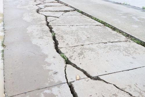 Chủ tịch UBND tỉnh Bắc Ninh yêu cầu khẩn trương khắc phục các sự cố công trình giao thông sau mưa bão