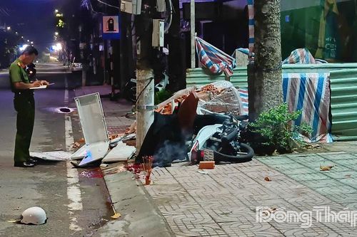 Điều khiển xe tông vào trụ điện, nam thanh niên tử vong tại chỗ