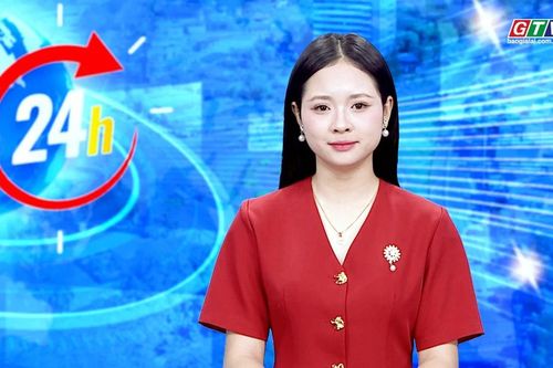 12 doanh nghiệp và 14 doanh nhân vinh dự được nhận Bằng khen của Chủ tịch UBND tỉnh.