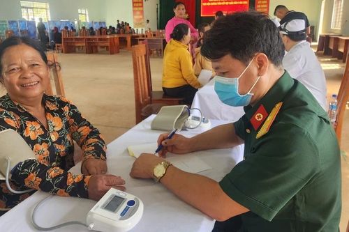 Gia Lai: Gần 2.500 người dân khó khăn được khám bệnh và cấp thuốc miễn phí