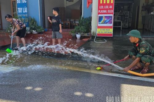 Nước rút đâu vệ sinh đó