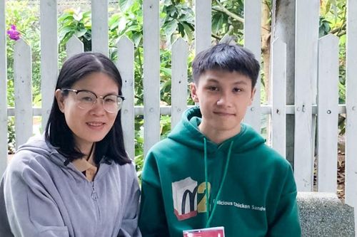 Người ươm mầm hạt giống yêu thương