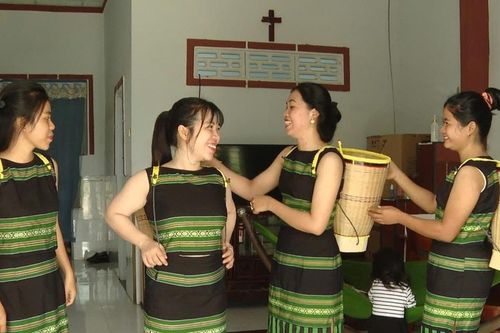 Từ mái ấm đến sắc phục – hành trình gìn giữ văn hóa dân tộc K'ho ở Nam Thành