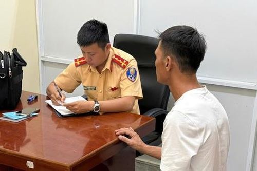 Tài xế xe bán tải gây tai nạn khiến 2 học sinh bị thương rồi bỏ trốn đã ra trình diện