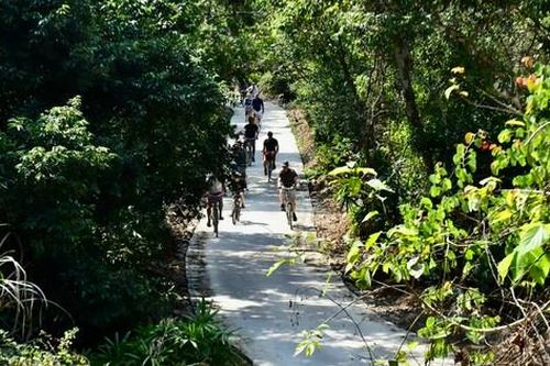 Nông thôn mới: 5km đường nối dài kinh tế xã đảo