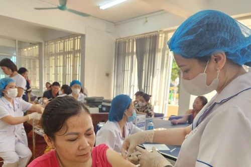 Thái Nguyên: Tổ chức tư vấn, tiêm vaccine uốn ván miễn phí cho người dân sau lũ