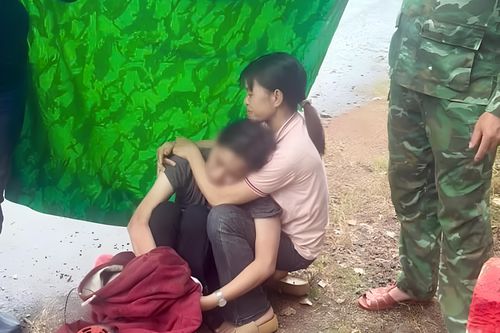 Tìm thấy người phụ nữ đi lạc nhiều ngày trong rừng sâu ở Lâm Đồng