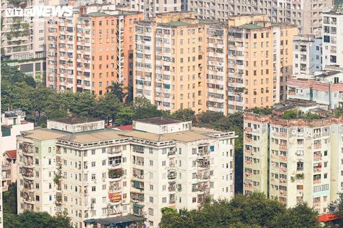 'Tuyệt vọng' mua nhà Hà Nội, tôi về quê xây nhà to như lâu đài