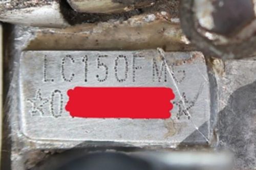 Cách nhận diện để tránh mua phải ô tô 'xe chồng xác', 'xe mẹ bồng con'?