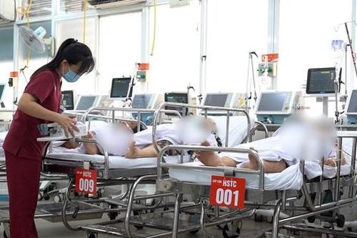 Bệnh viện Chợ Rẫy phối hợp với y tế cơ sở cứu sống 2 bệnh nhân đột quỵ tại Phú Quốc
