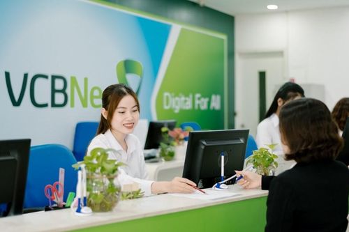 Hậu chuyển giao bắt buộc, VCBNeo đồng loạt thông báo đóng cửa 13 phòng giao dịch
