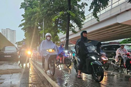 Ngày 14/10: Mưa giông nhiều nơi, Hà Nội có mưa to