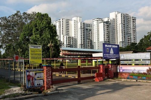 Trường học Malaysia đóng cửa vì 6.000 học sinh nhiễm cúm