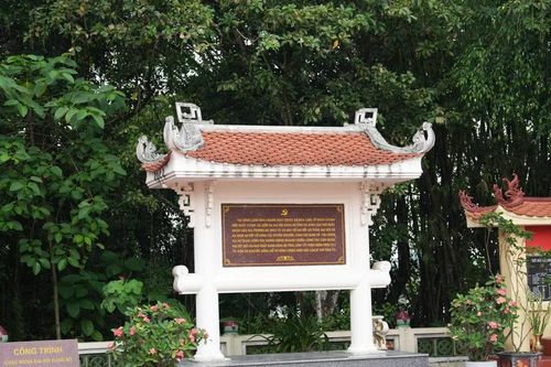 Giữa 'Khu Cháy' năm xưa, Hòa Chanh sáng mãi ngọn lửa Đại hội Đảng