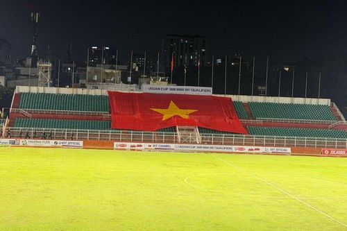 Lý do khán đài B sân Thống Nhất không có khán giả xem trận Việt Nam vs Nepal